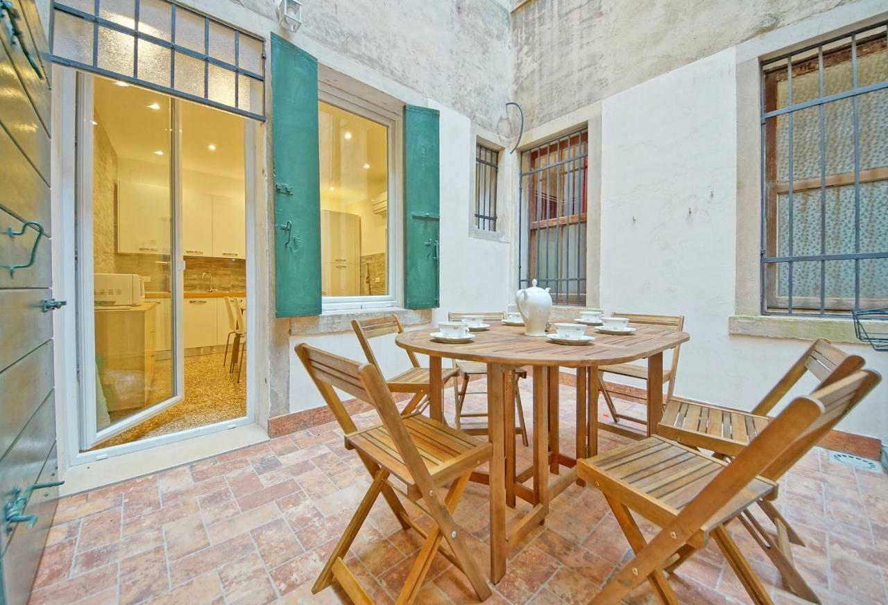 Dolcevita Apartments N 374 Venesia Bagian luar foto
